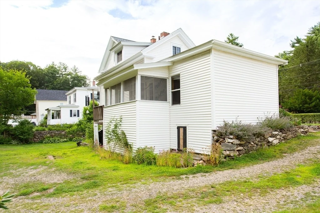 Photo of 106 Pleasant St