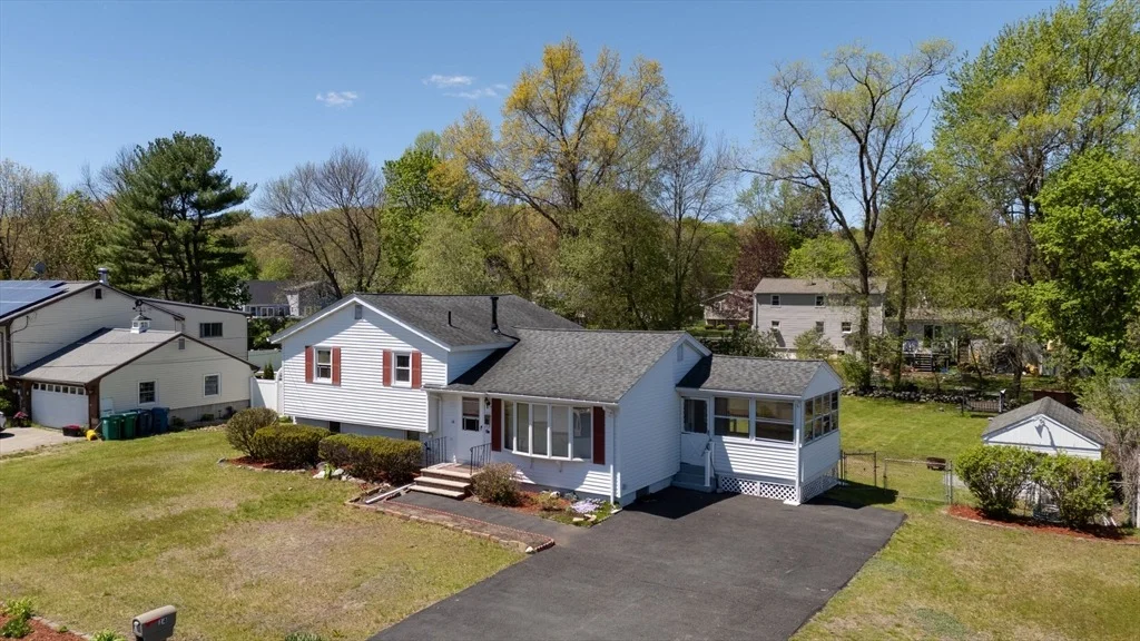 Photo of 14 Kazimer Dr