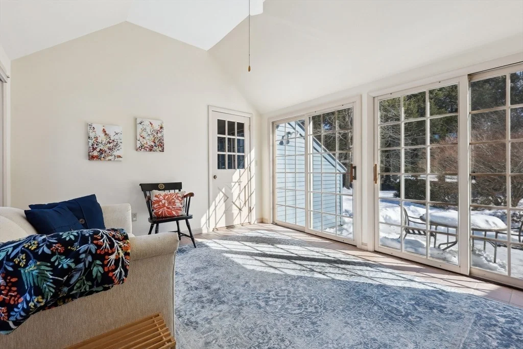 Photo of 82 Old Bolton Rd