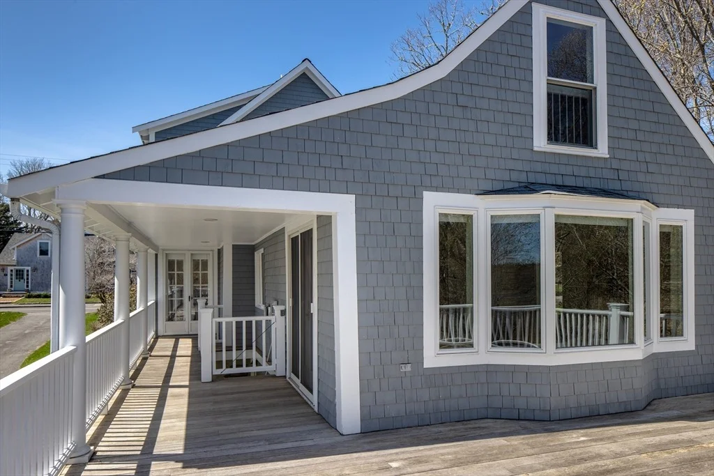 Photo of 329 Front St