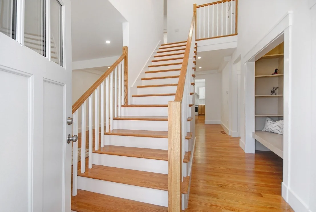 Photo of 32 Hickory Cliff Rd