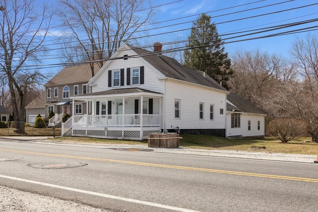 Photo of 35 Lafayette Rd