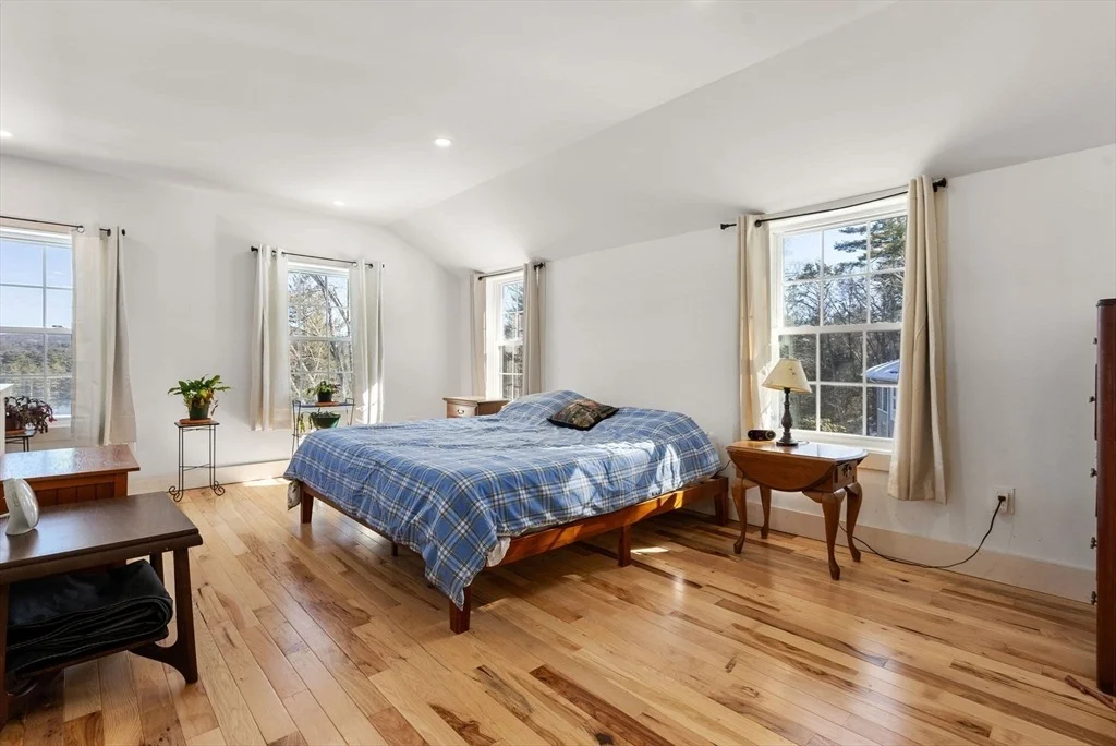 Photo of 178 Brimfield Rd