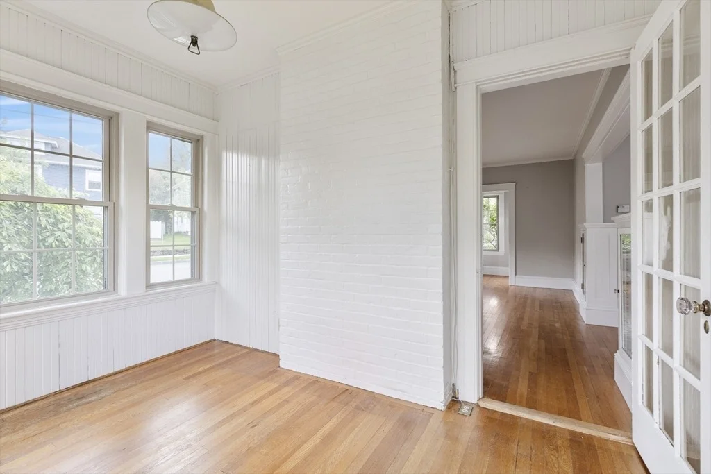 Photo of 53 Hillcroft Ave