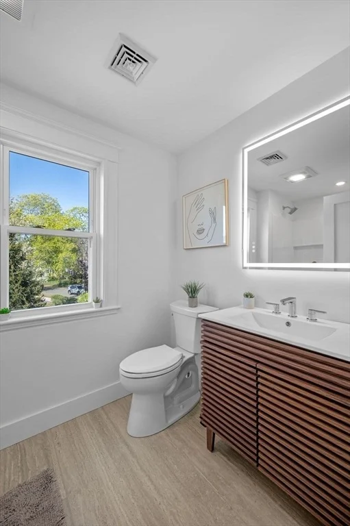 Photo of 526 Cabot