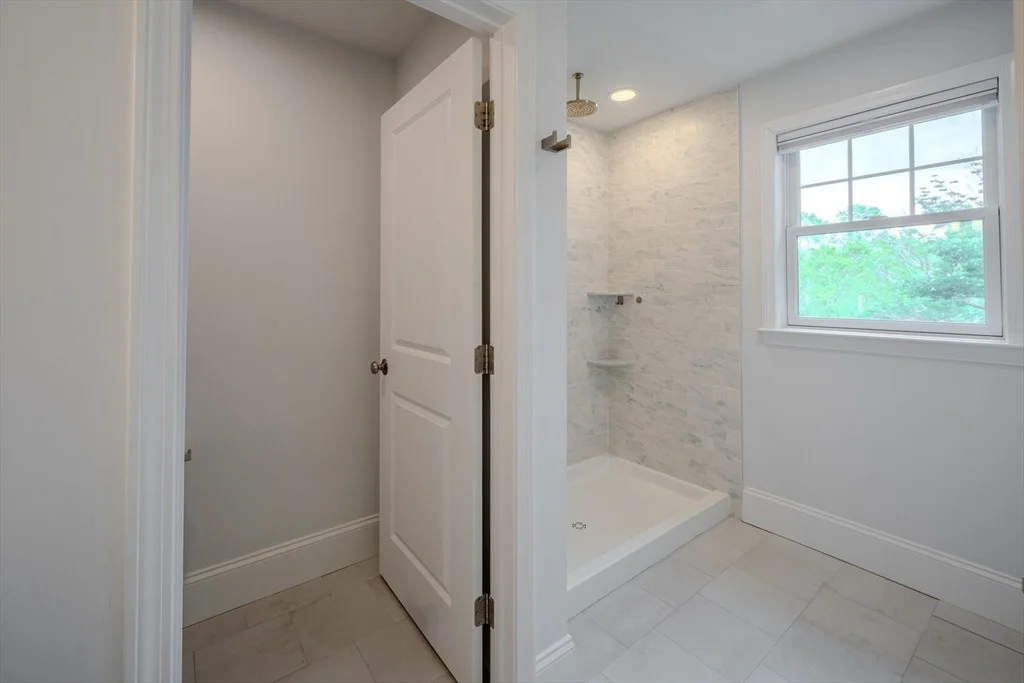 Photo of 72 Pratt Ave