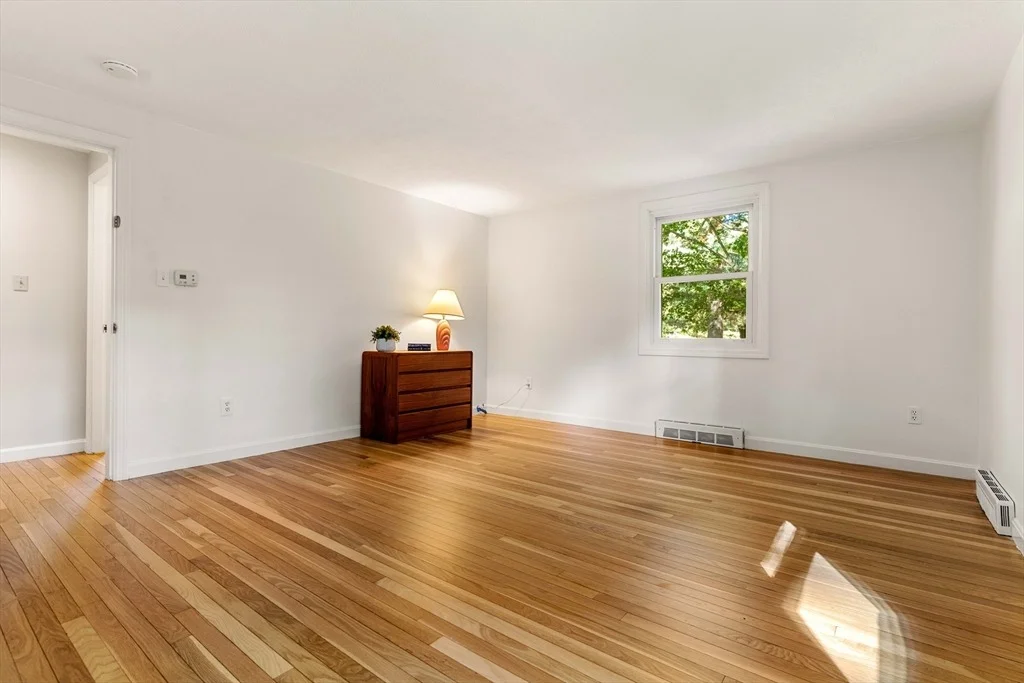Photo of 19 Smithshire Estates