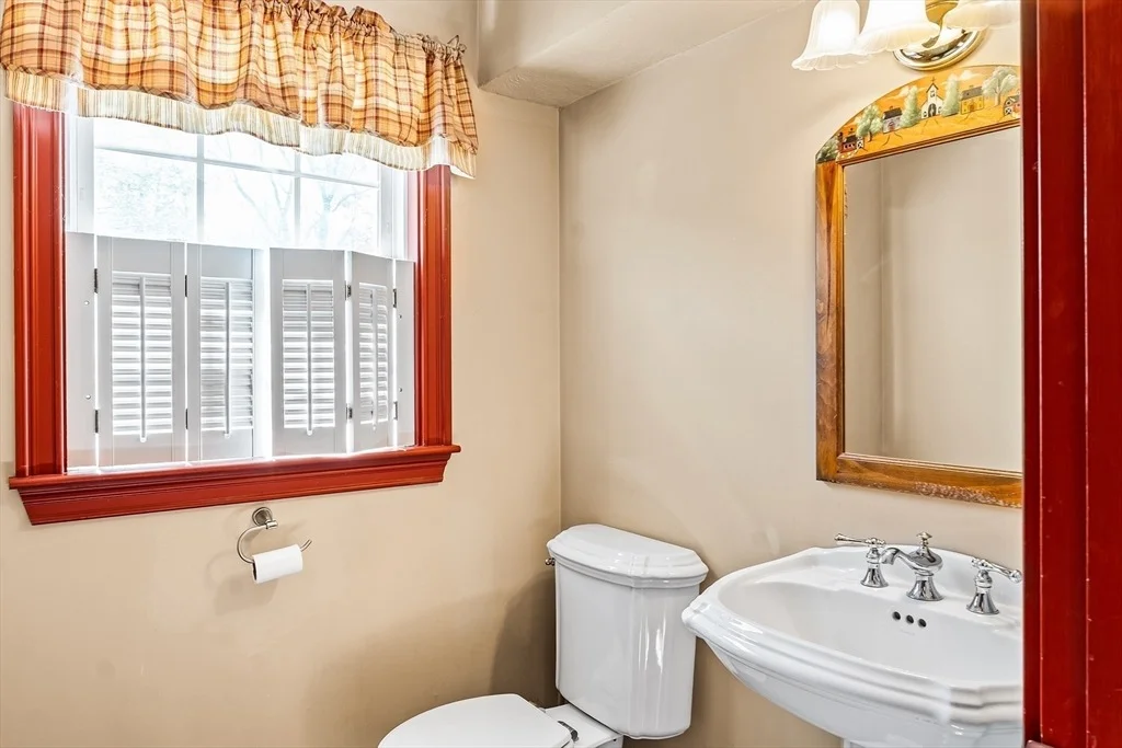Photo of 86 Mowry St