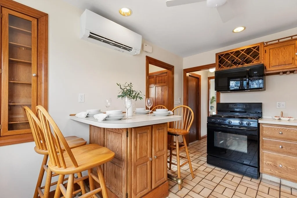 Photo of 142 Savin St
