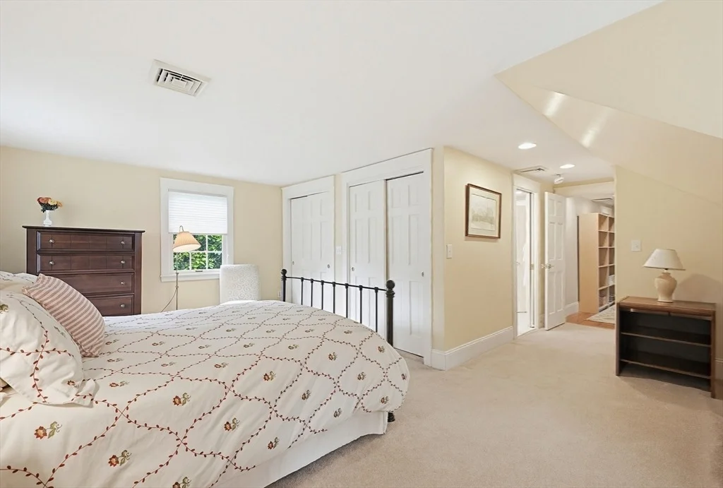 Photo of 310 Sumner St
