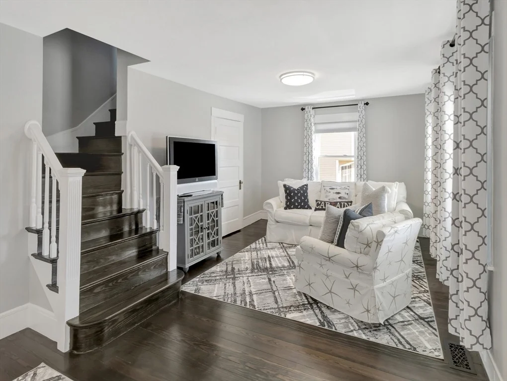 Photo of 9 C St