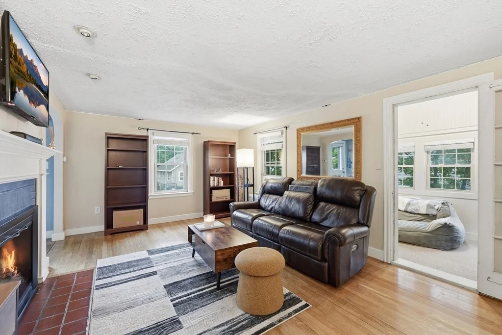 Photo of 154 Barnard Rd
