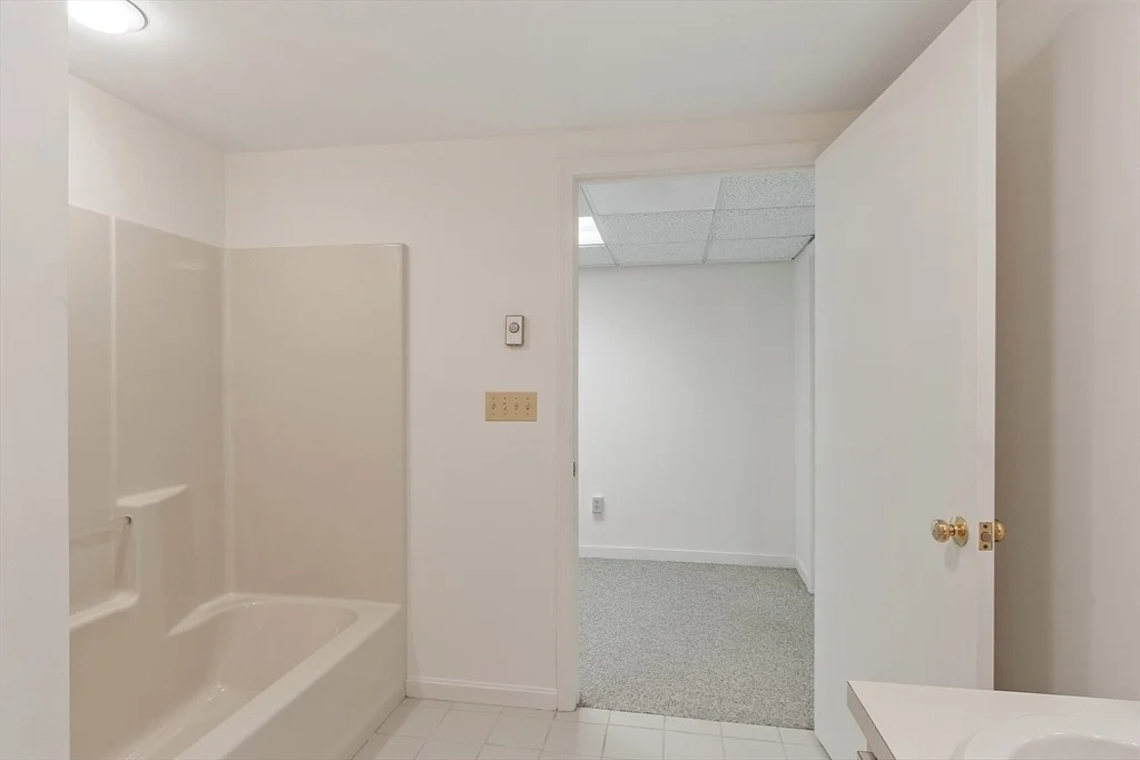 Photo of Unit 4004 at 4004 Brompton Circle