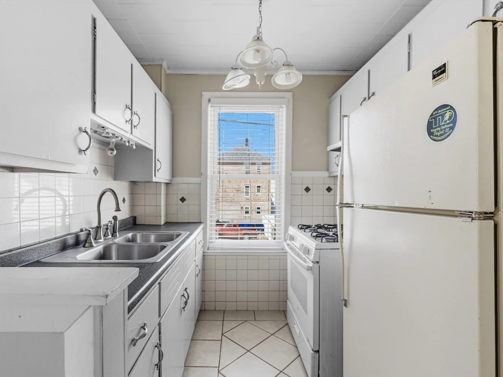 Photo of 430 William St.