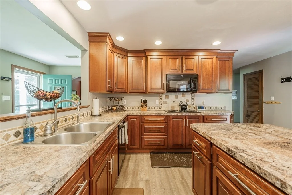 Photo of 128 Skyline Dr