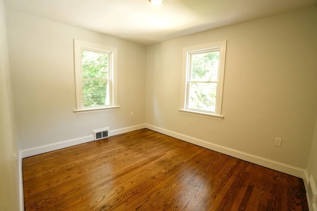 Photo of 121 Sylvan Rd