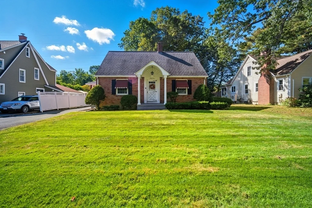 Photo of 43 Greenleaf Ave