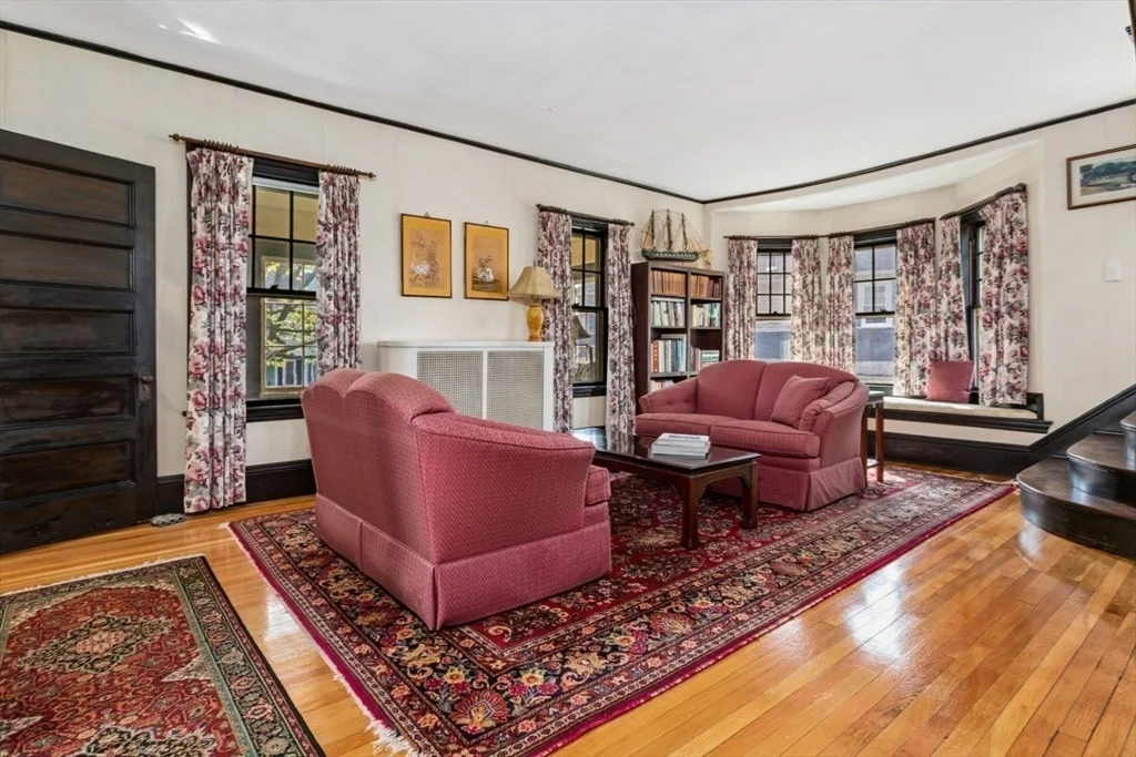Photo of 14 Bancroft Ave