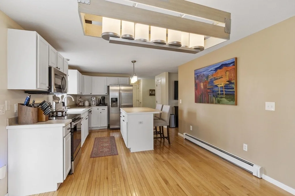 Photo of 19 Fieldstone Dr