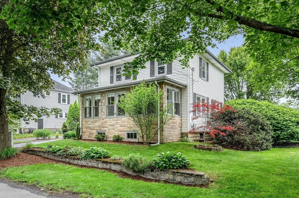 Photo of 35 Warren Avenue