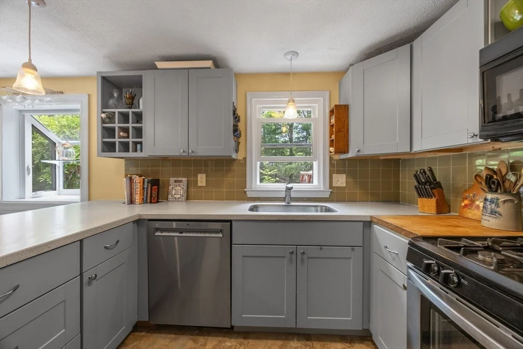 Photo of 105 Taramac Rd