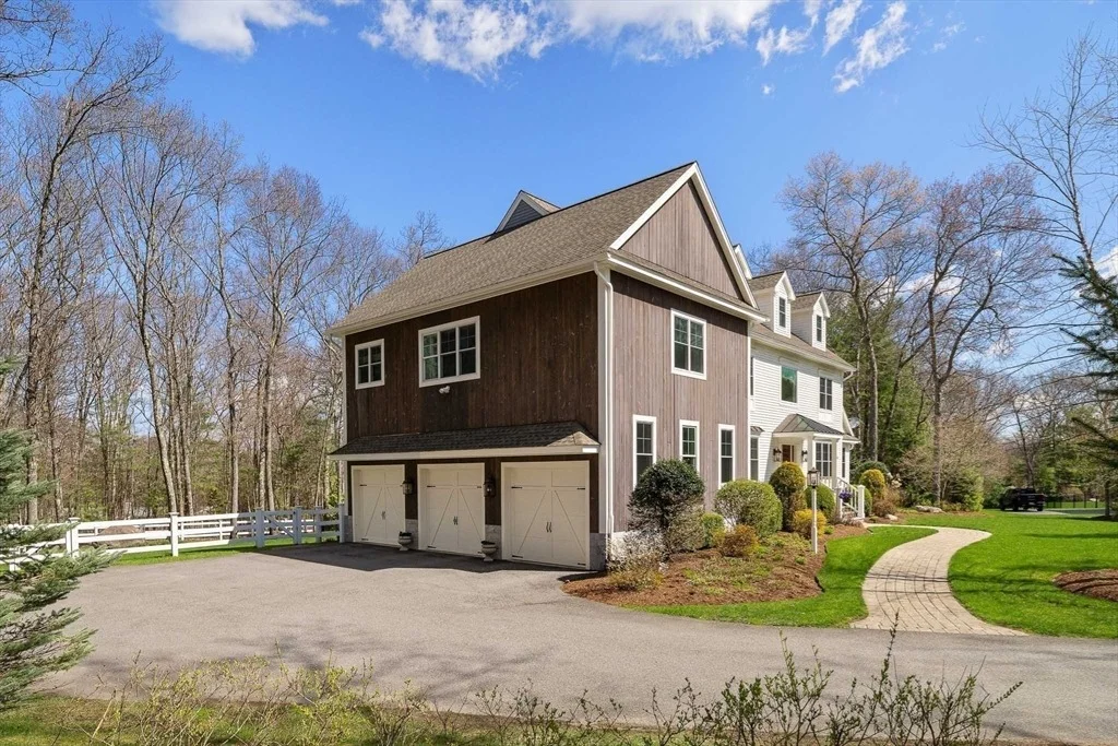 Photo of 8 Goldman Cir