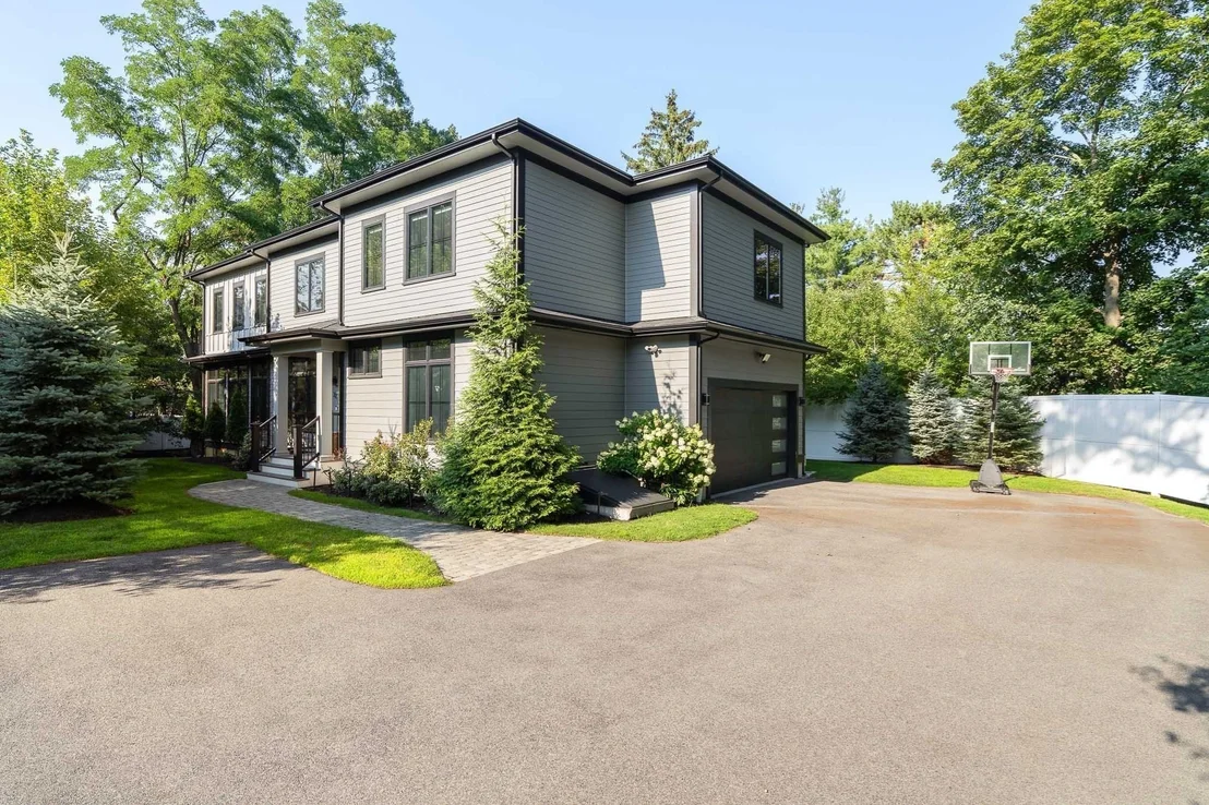 Photo of 32 Lantern Ln