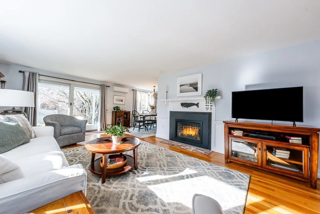 Photo of 142 Chestnut St