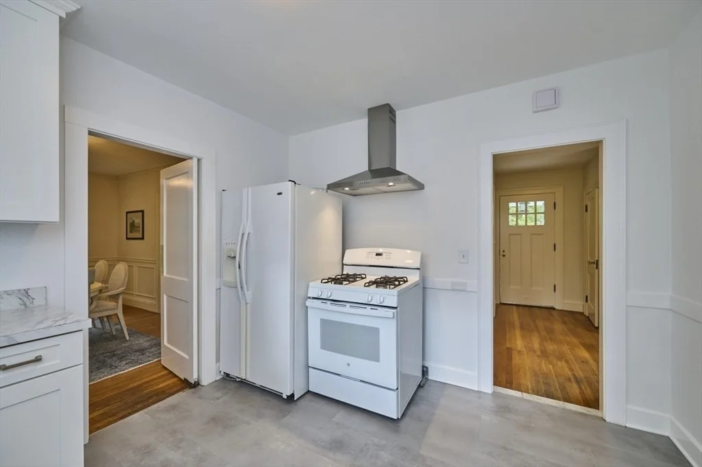 Photo of 16 Fairlee Rd