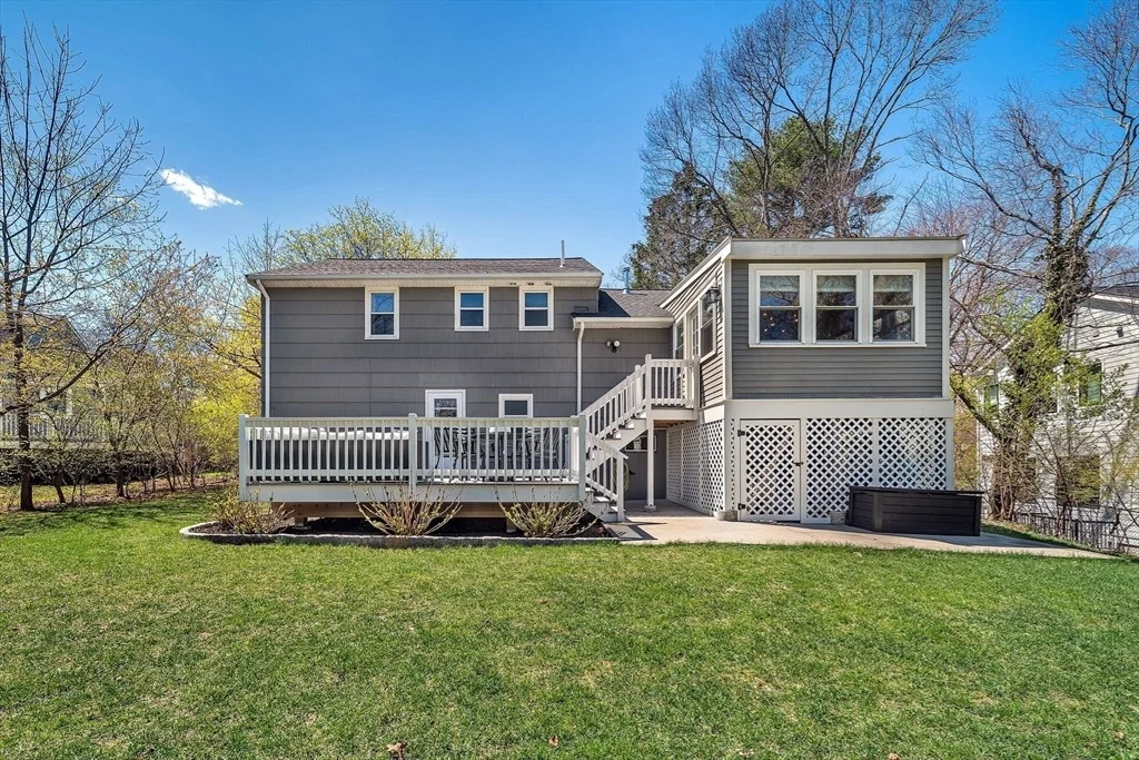 Photo of 72 Oakcrest Rd