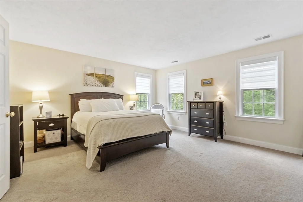 Photo of Unit A at 14 Longview Cir