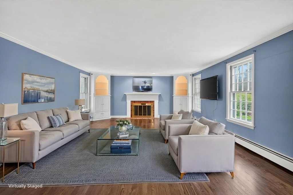 Photo of 10 Olympic Ln