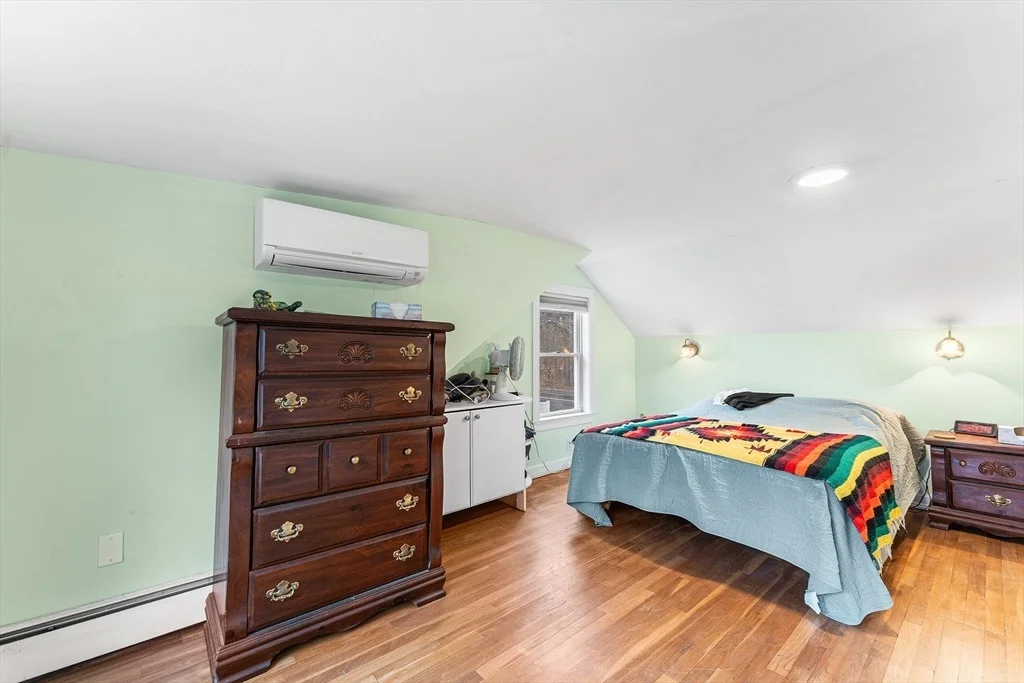 Photo of 363 Maple St