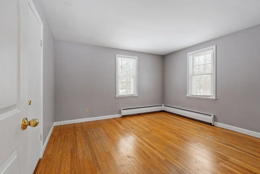 Photo of 484 Intervale Ave