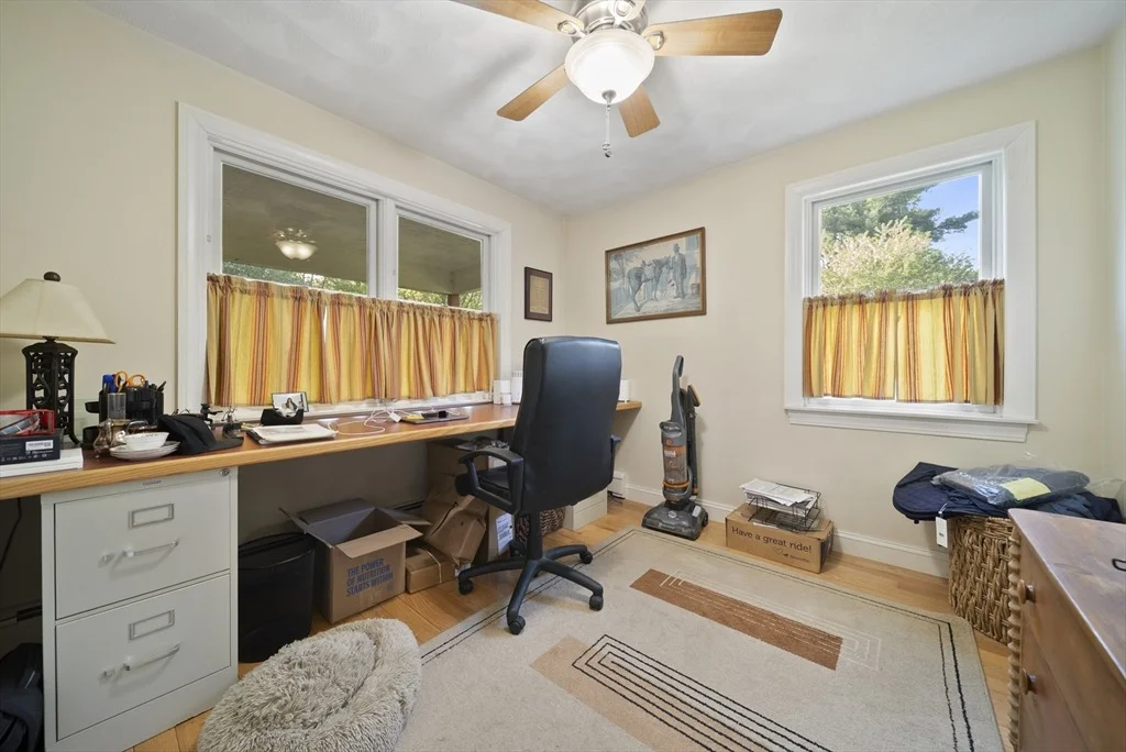 Photo of 283 Main St