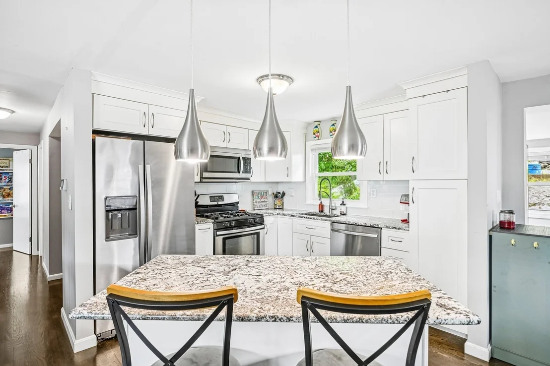 Photo of 77 Cedarcrest Rd
