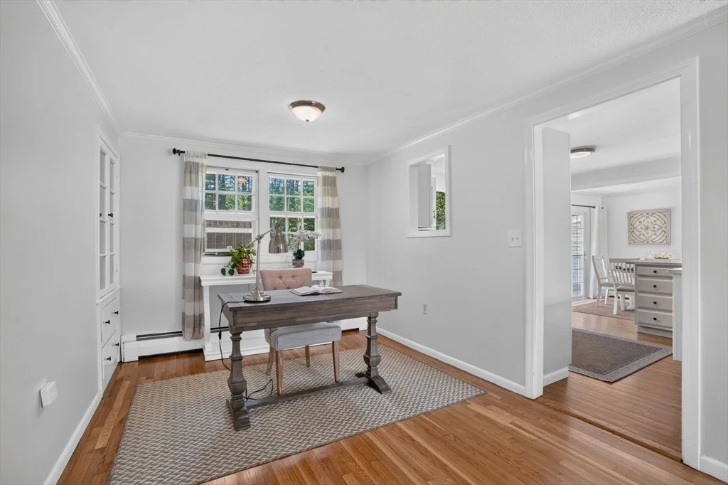 Photo of 8 Charlotte Dr