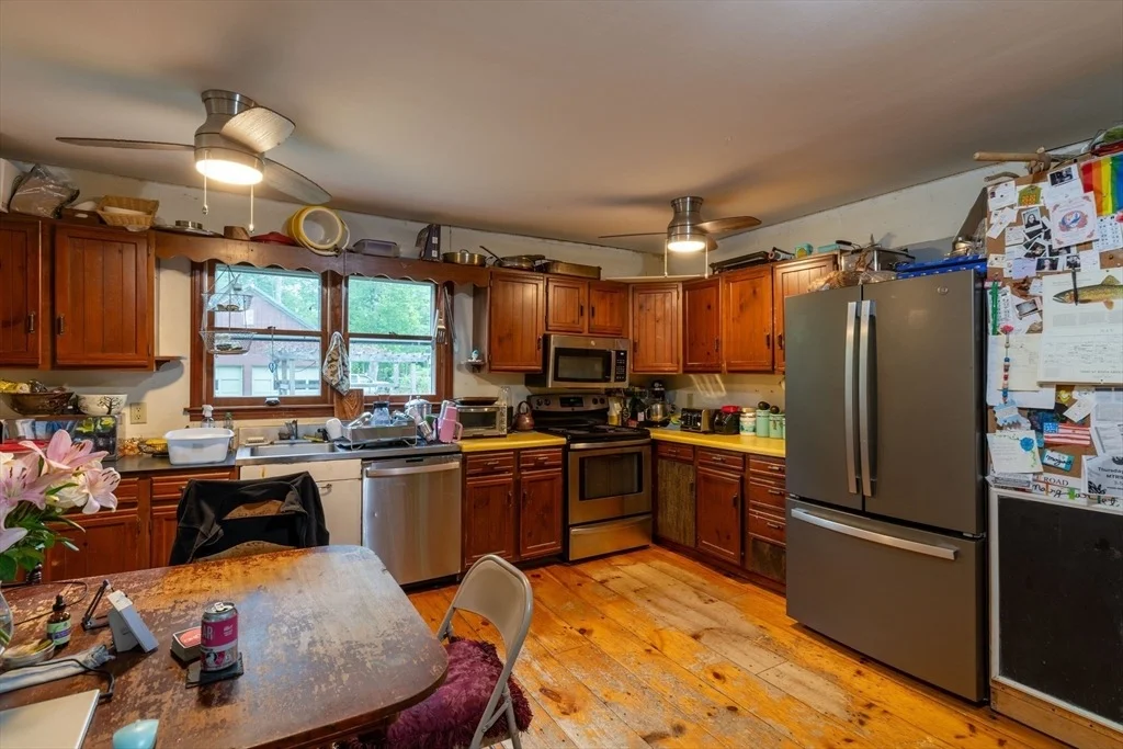 Photo of 425 Dingle Rd