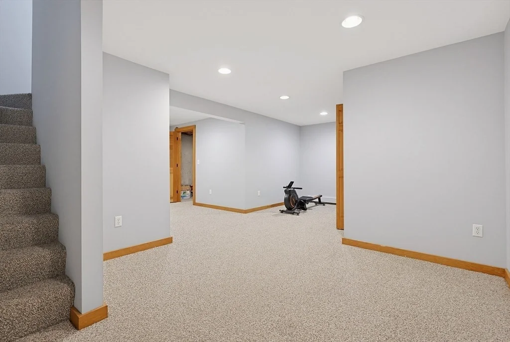 Photo of 74 Spinning Wheel Dr