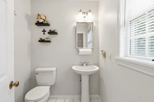 Photo of 39 Venture Dr
