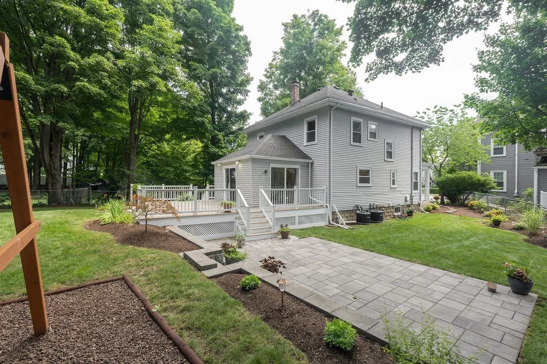 Photo of 144 Salem Street