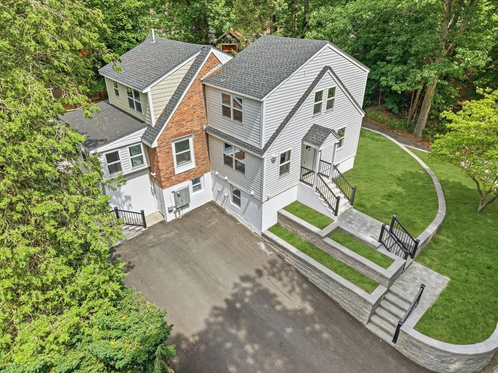 Photo of 63 Russell Rd