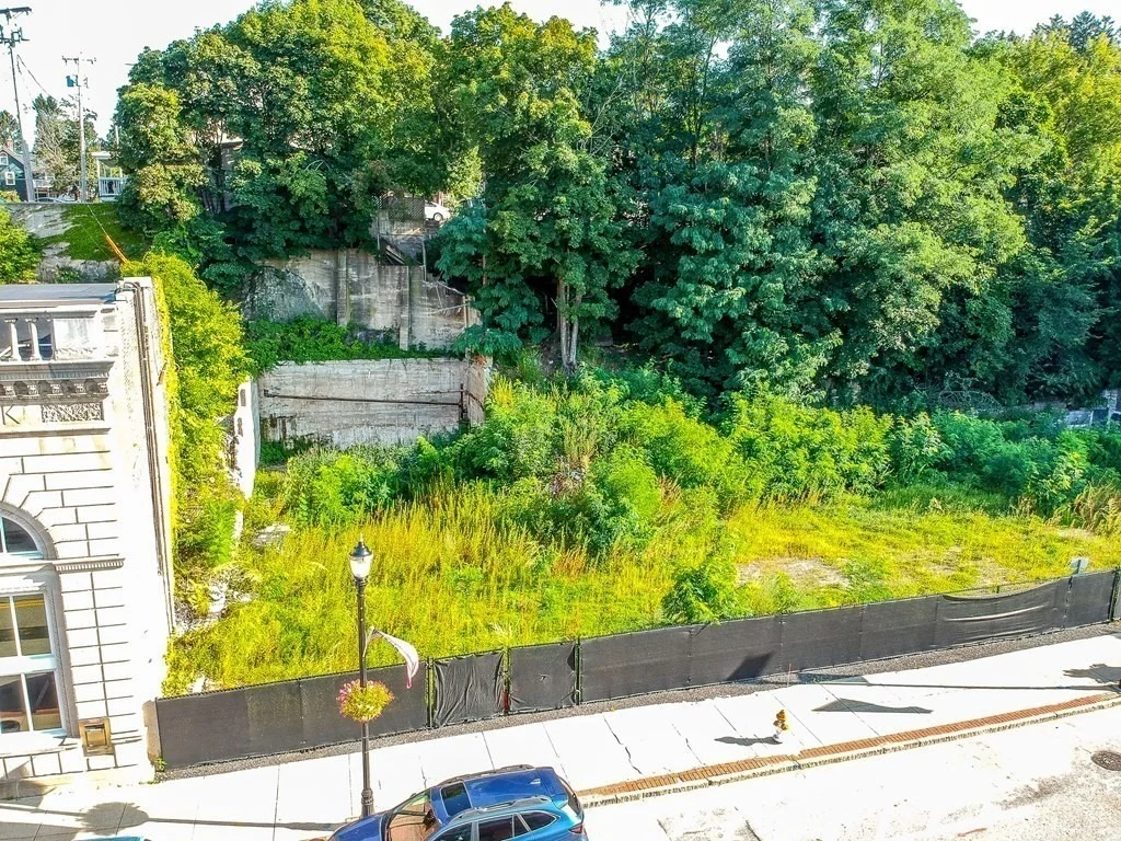 Photo of 175 Main Street
