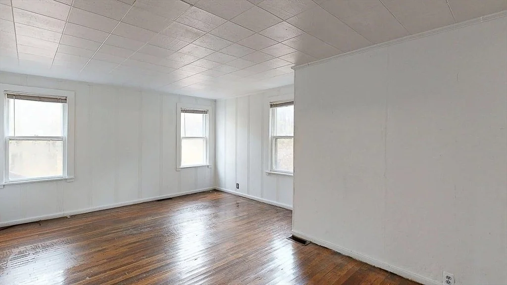 Photo of 450 Mount Wayte Ave