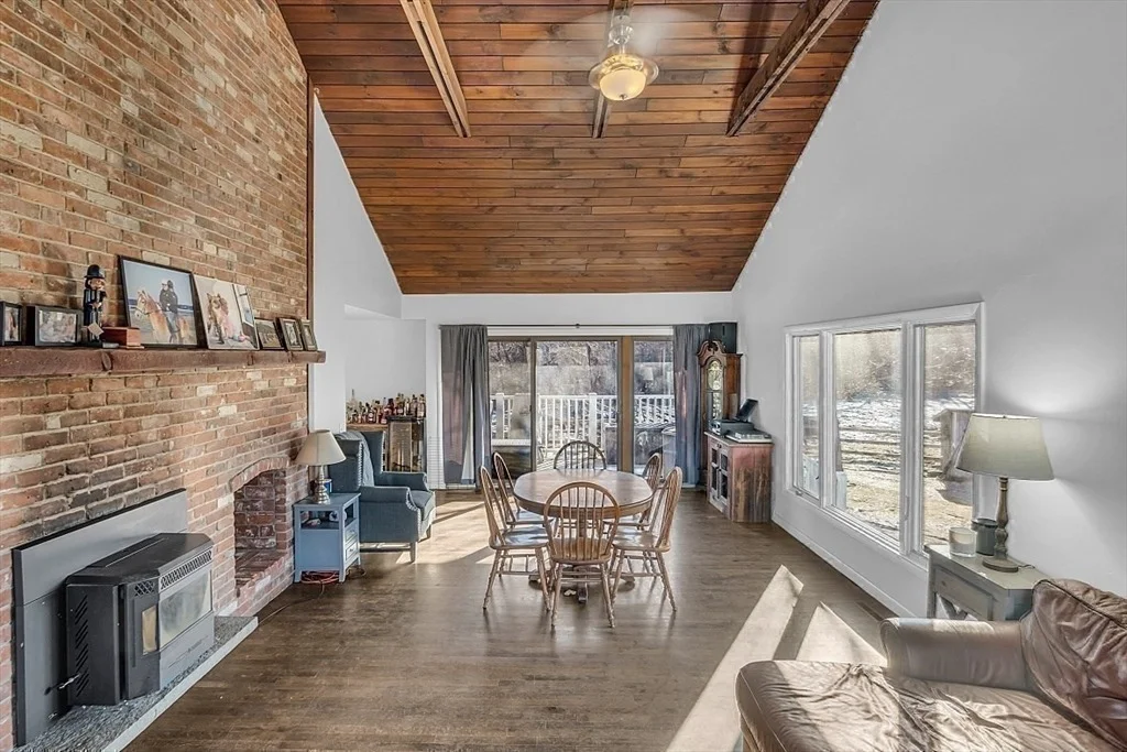 Photo of 84 Powers Rd