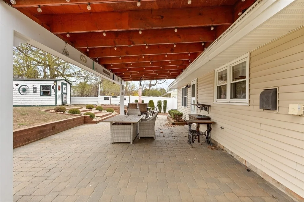Photo of 201 Caroline Dr