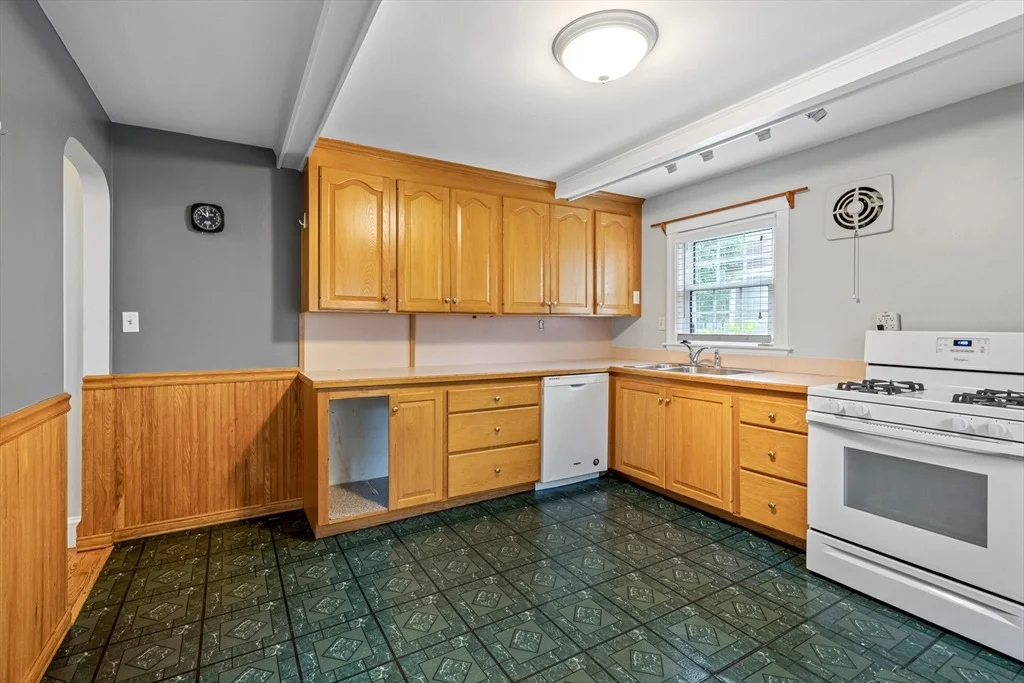 Photo of 9 Auburn Rd