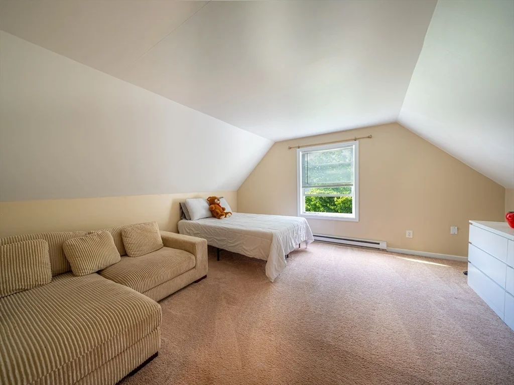 Photo of 2 Amesbury St