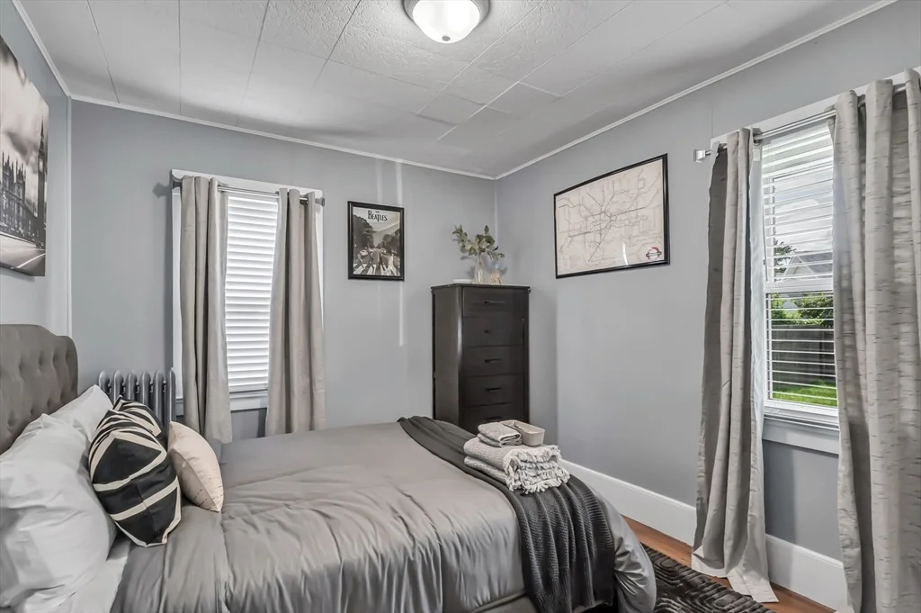 Photo of 1451 Bay St