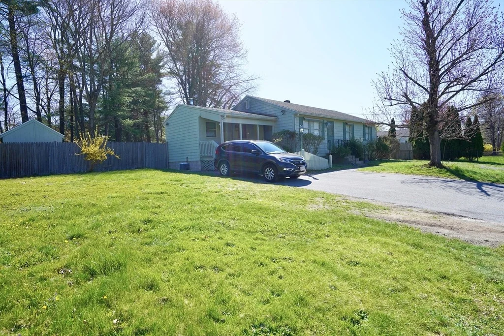 Photo of 3 College Ln